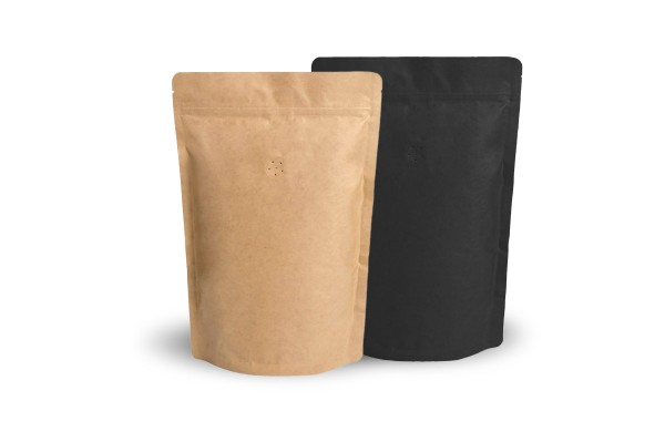 Standbodenbeutel (Kaffeebeutel) Aromaschutz und Ventil. Kraftpapier in schwarz und braun.