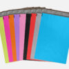 Farbige FOLIENMAILER® Versandtaschen nebeneinander aufgefächert
