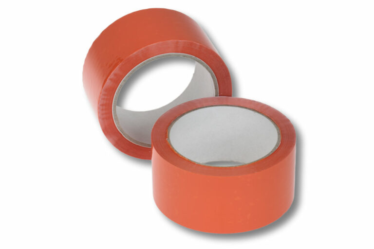 Coloured PP packing tape with low-noise unwinding on a roll Coloured PP packing tape with low-noise unwinding on a roll