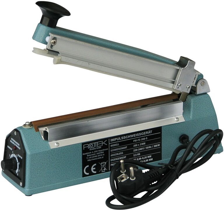 Impulse heat sealer with integrated cutting blade Impulse heat sealer with integrated cutting blade