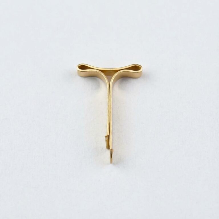 Sample bag closure clips, flat or round head Sample bag closure clips, flat or round head